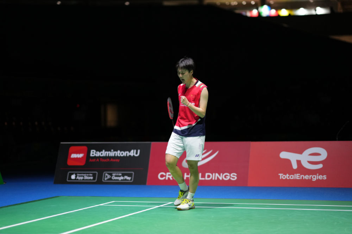 冷逼平海港，疯狂造惨案，王胜海汉库致爱体育.