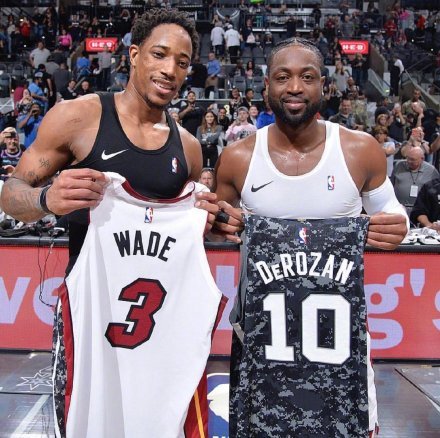 共同构成了 共同构成了